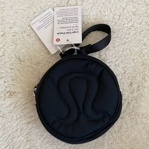 ❤️ Lululemon Logo Coin Pouch Black Silver
NWT